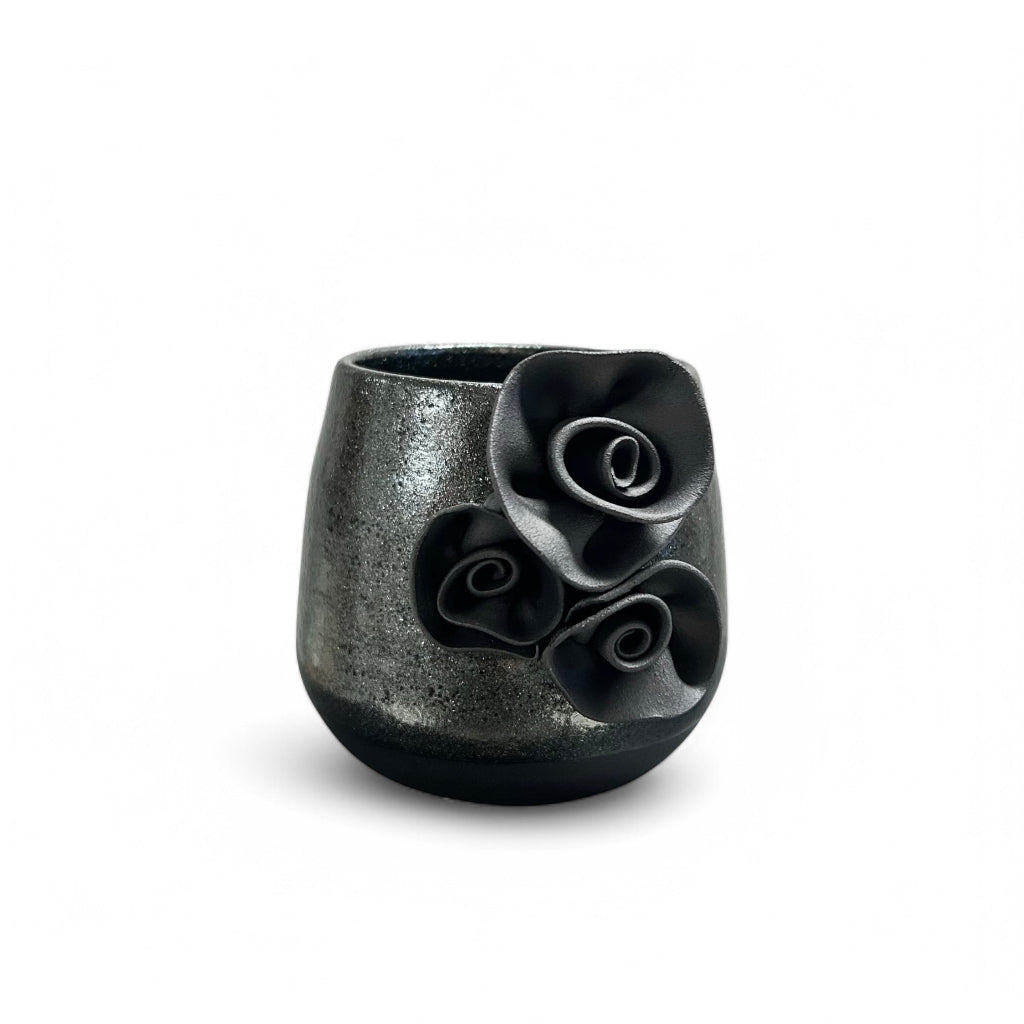 Lituhlutirlifsins-blómabolli-svartur