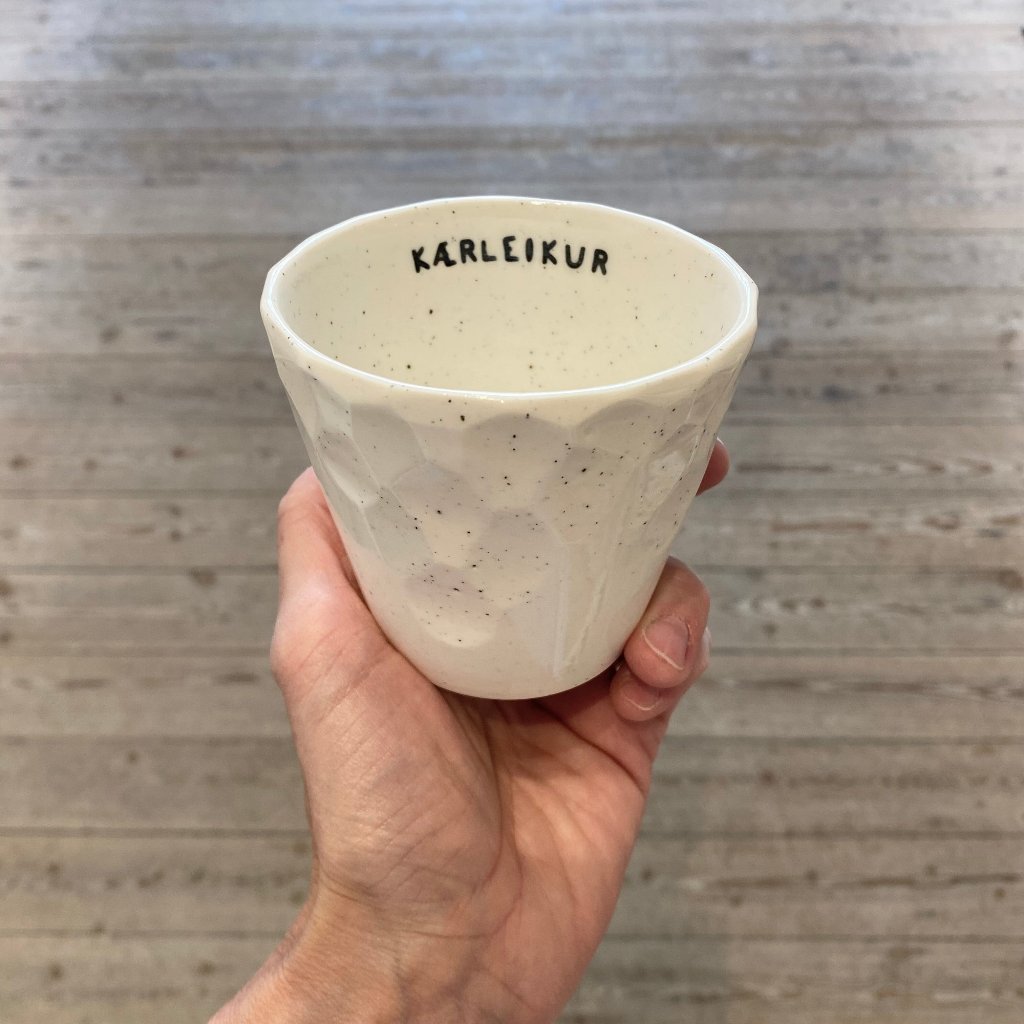 litluhlutirlifsins-jaki-bollar-sérpöntun